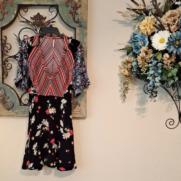Free People Multicolor Floral and Striped Mini Dress. NWOT Size 2 - Picture 3 of 11